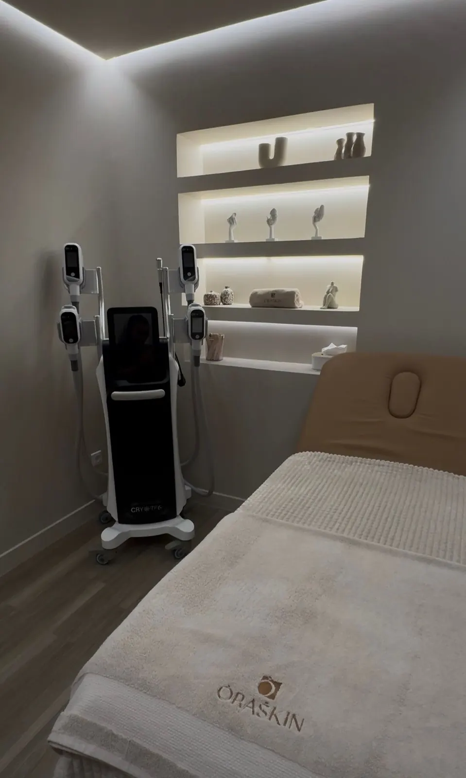 Équipements laser : cabine d'épilation laser du Centre Oraskin